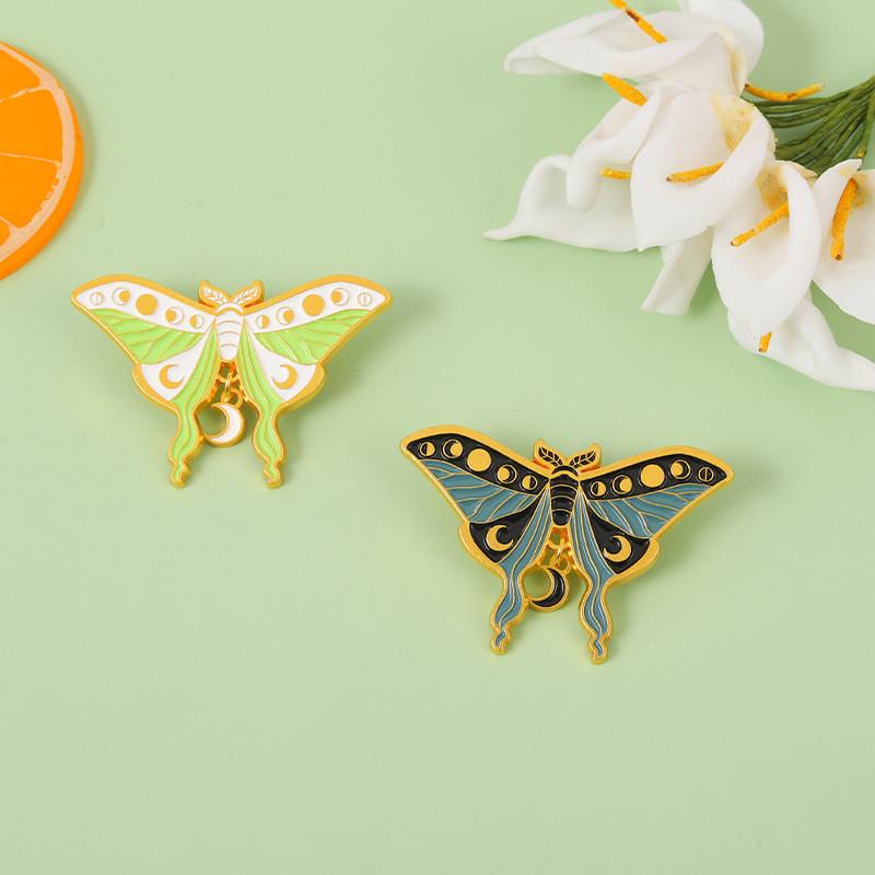Unique Geometric Butterfly Insect Metal Badge Brooch For Stylish Accessories