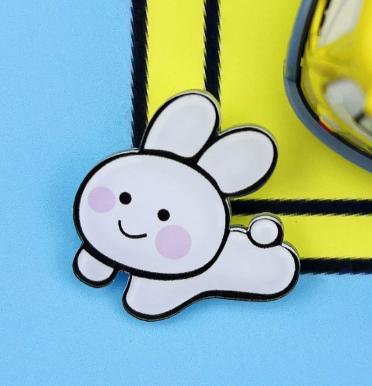 Cute Japanese Acrylic Brooch with Bunny Design, Girls Bag Accessory Pin