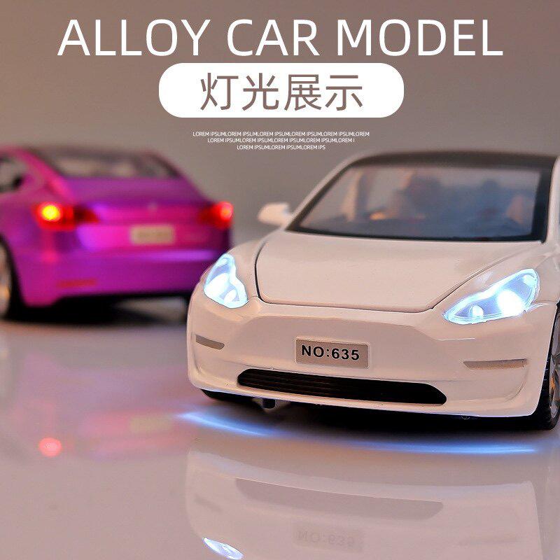 1:32 Model 3 Mid-size Luxury Sedan Alloy Metal Diecast Model Car Home Decoration & Collectibles Hobby Display Ornaments Holiday