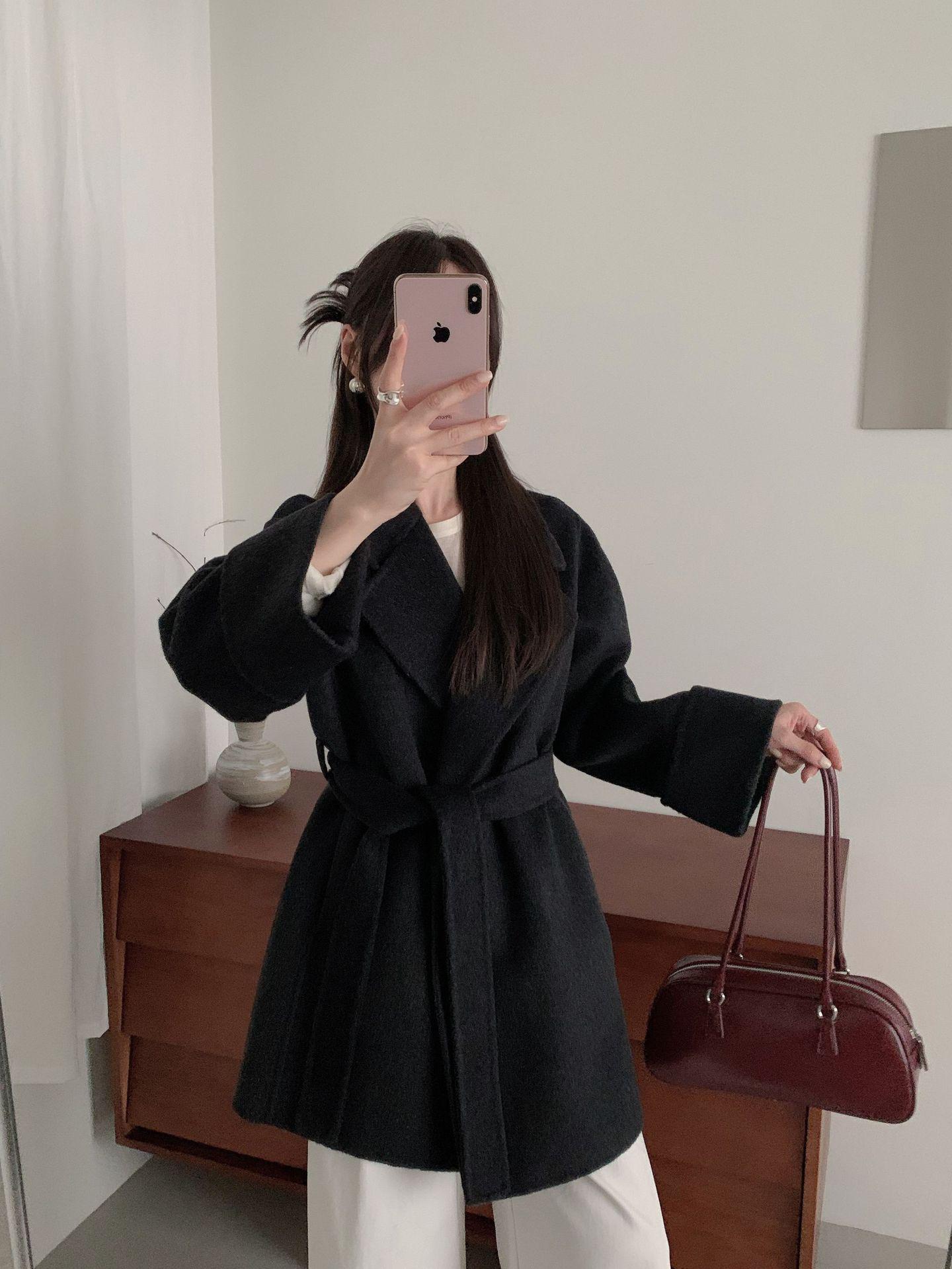 

2025 Autumn/Winter Korean Style High-End Lace-Up Double-Faced Wool Coat with Turn-Down Collar. Medium