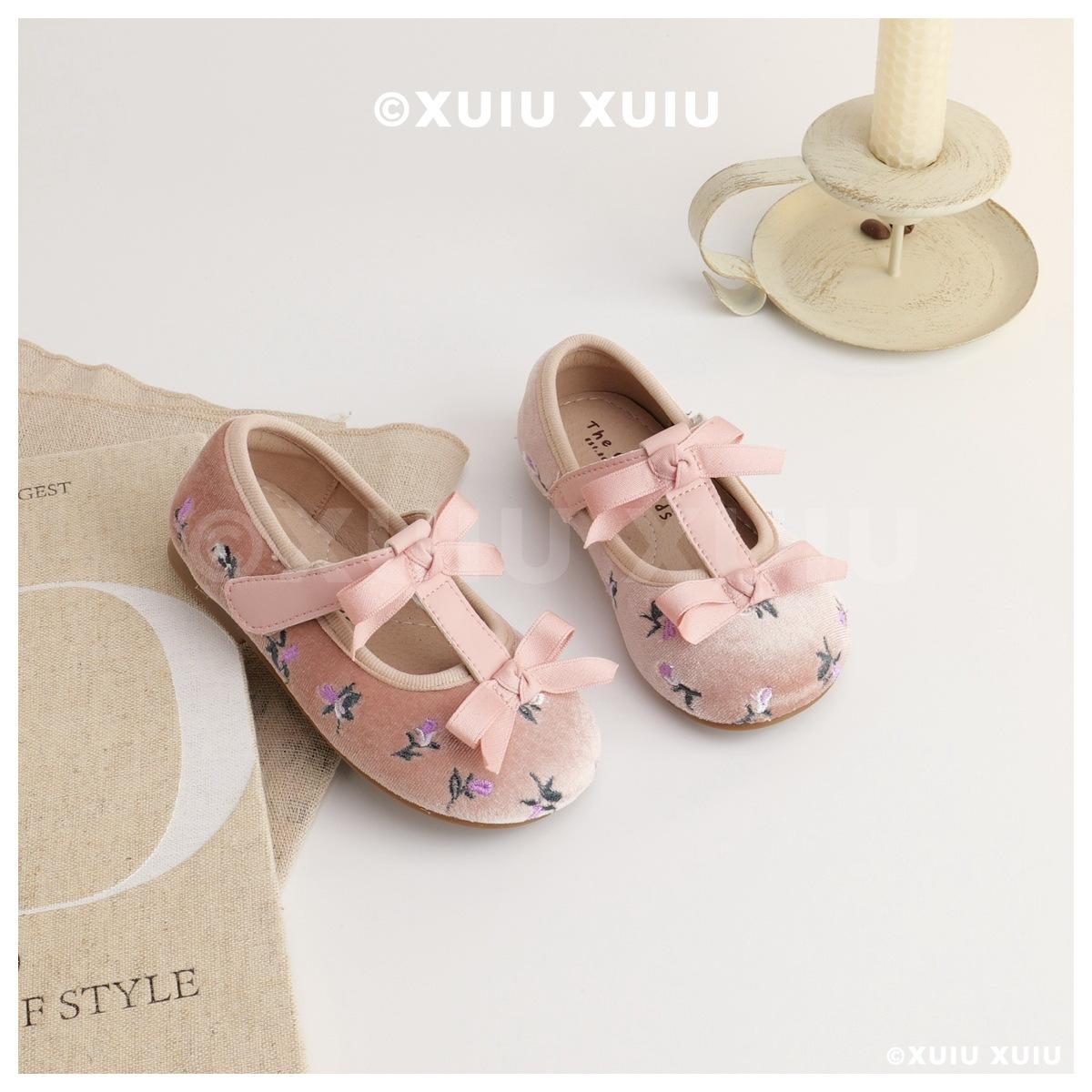 

XSHX medieval floral retro girls ballet shoes Mary Jane Velcro spring and autumn shoes [Wenzhou shoes] 25