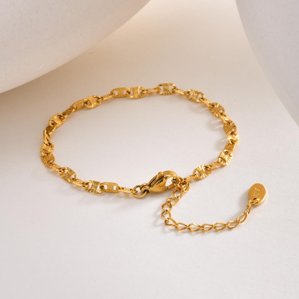 Simple Handmade Chain Bracelets for Women Girls,Gold Color Stainless Steel Lucky Wristband Bracelet,Birthday Gifts for Her