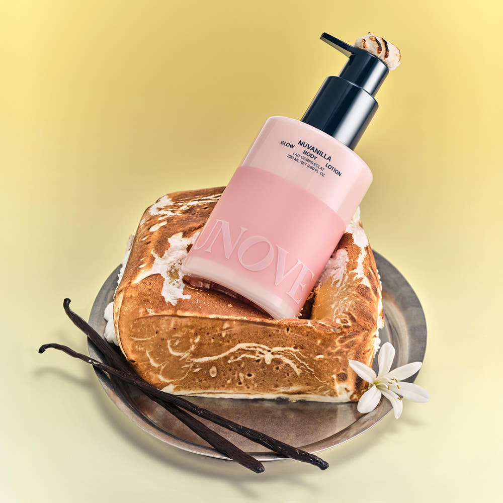 UNOVE Glow Perfume Body Lotion 290ml Nu Vanilla or Rosy Aura Moisturizing Radiance Care