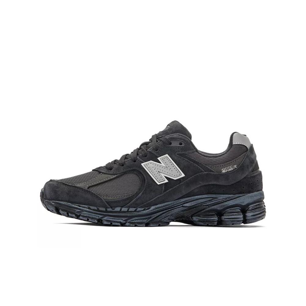 New Balance 2002R Vintage Black Grey