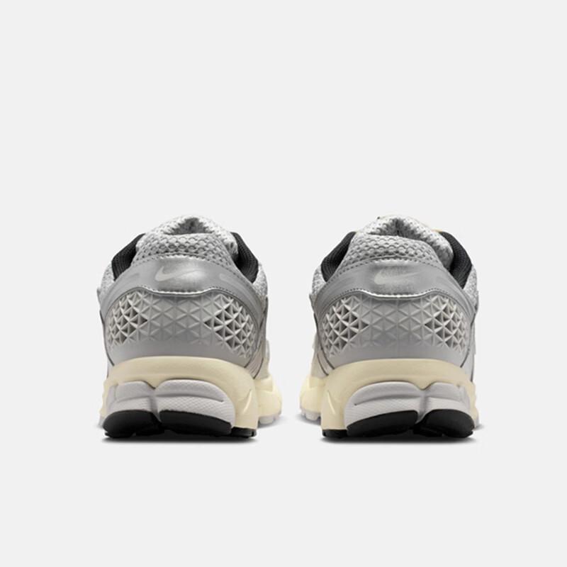 Nike Zoom Vomero 5 Men's Casual Running Shoes