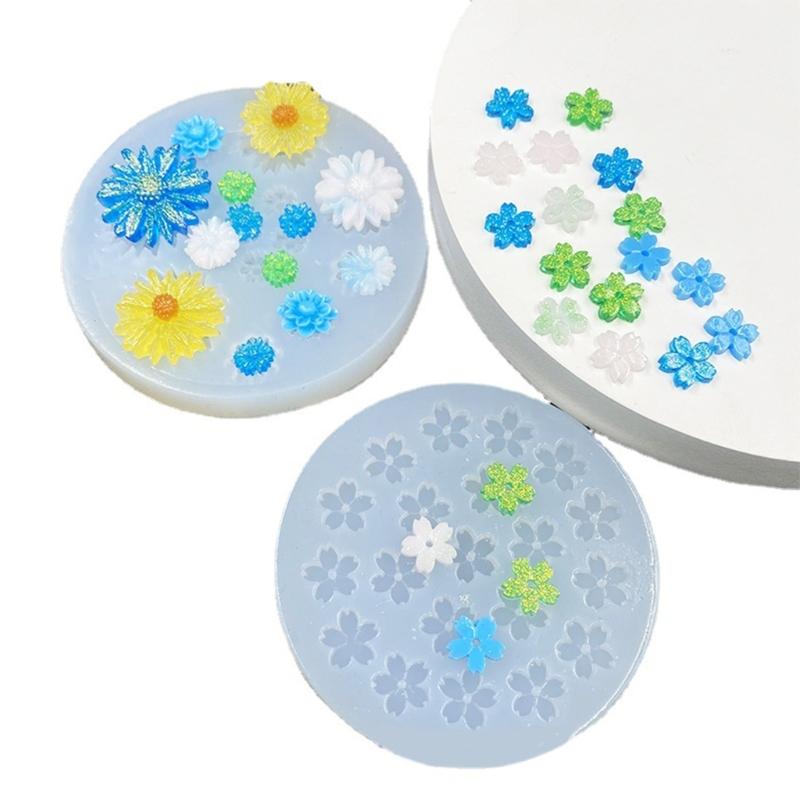 Resin Jewelry Mold,Keychain Resin Mold Daisy Silicone Mold for Resin Pendant Keychain,Necklace Earrings,Jewelry Making