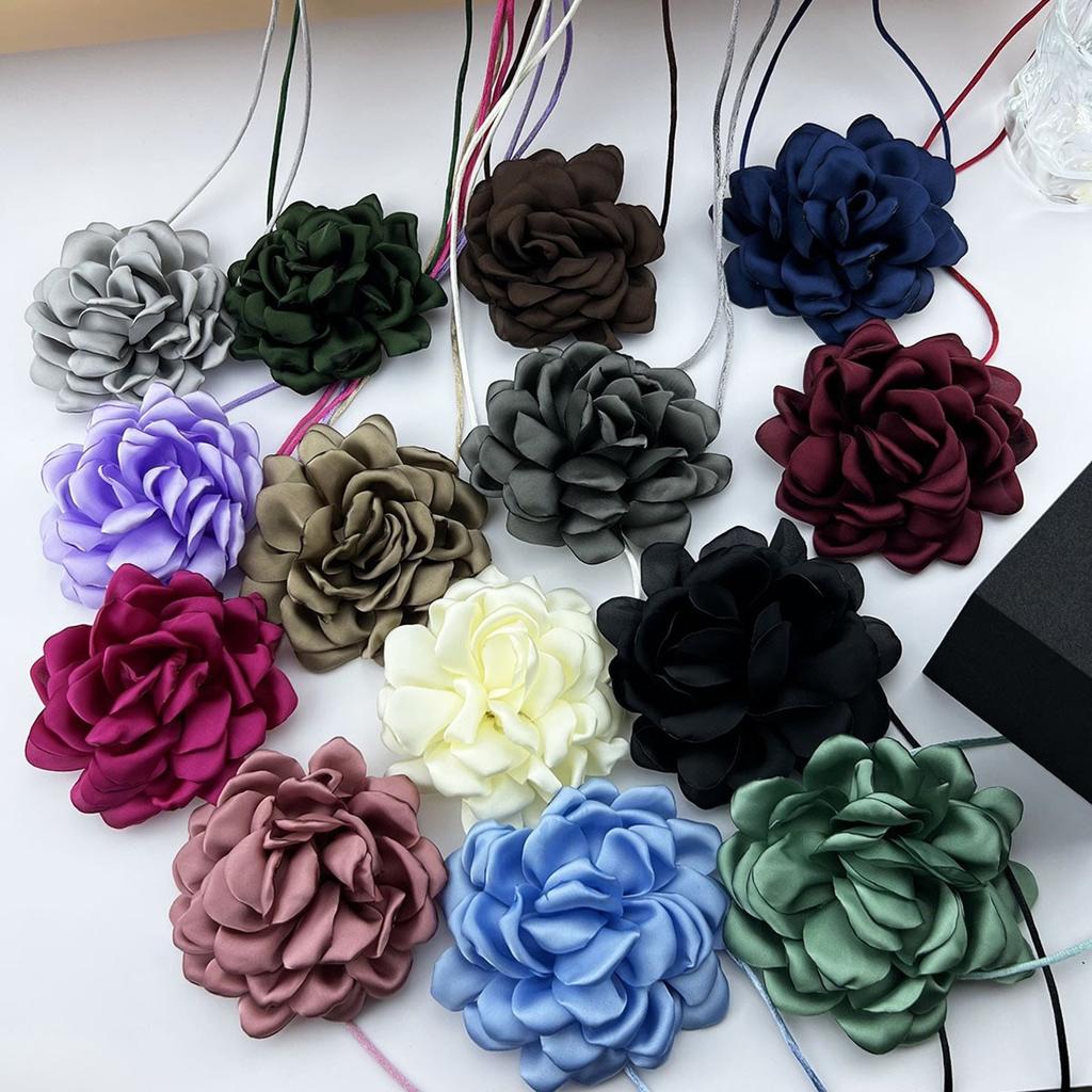 Stylish Rose Pendant Necklace Colorful Floral Shape Clavicle Chain Fashionable Jewelry Blossom Charm Neckchain Ornament