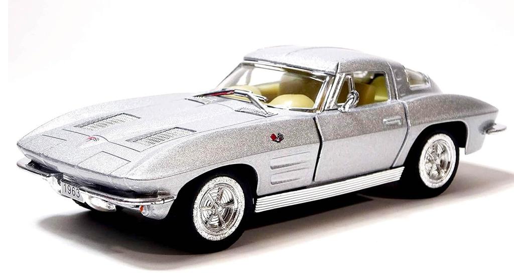 Chevrolet Corvette Stingray Silver Metallic scale diecast model car (1963) 1/36