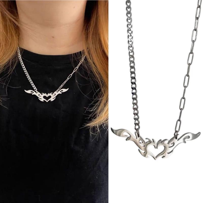 Punk Flame Love Heart Pendant Necklace for Women Girls Gothic Sweet Cool Totem Clavicle Chains Y2k Accessories Jewelry