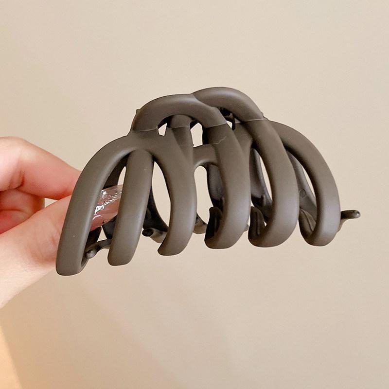 Elegant Large Hair Claw Clip for Thick Hair - High-End Korean Updo Shark Clip