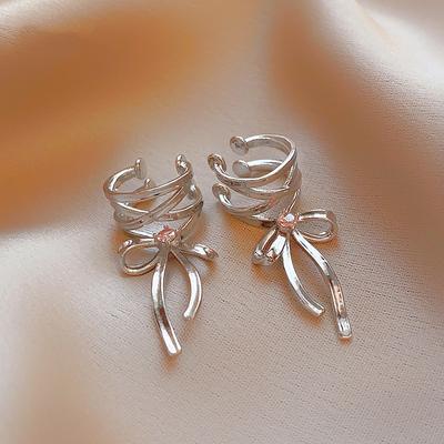 New Design Vintage Light Luxury Exquisite Bow Ear Cuff for Women Fashion Cute Non-Piercing Ear Clips Earrings Jewelry Party Gift