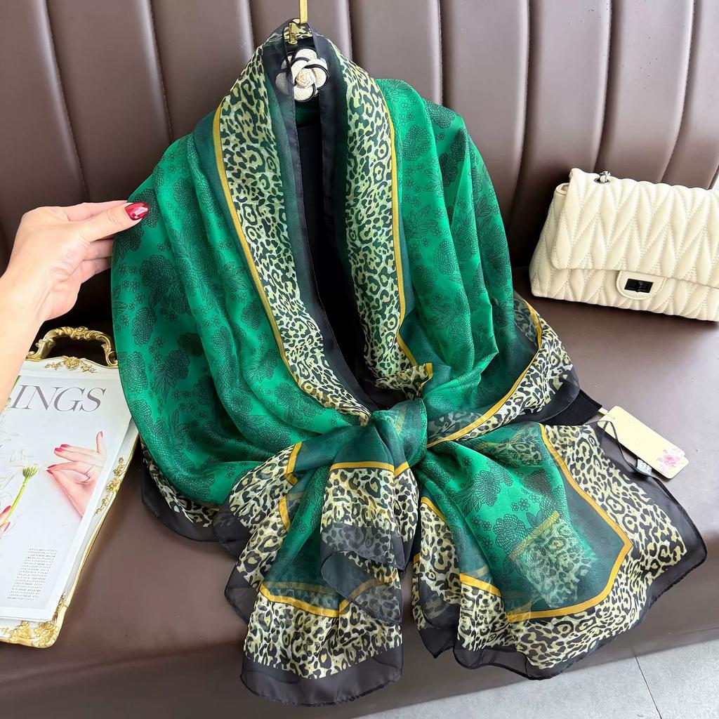 Spring Summer Women Large-size Gauze Beach Shawls Muslim Hijabs Travel Thin Sunscreen Scarf/Scarves