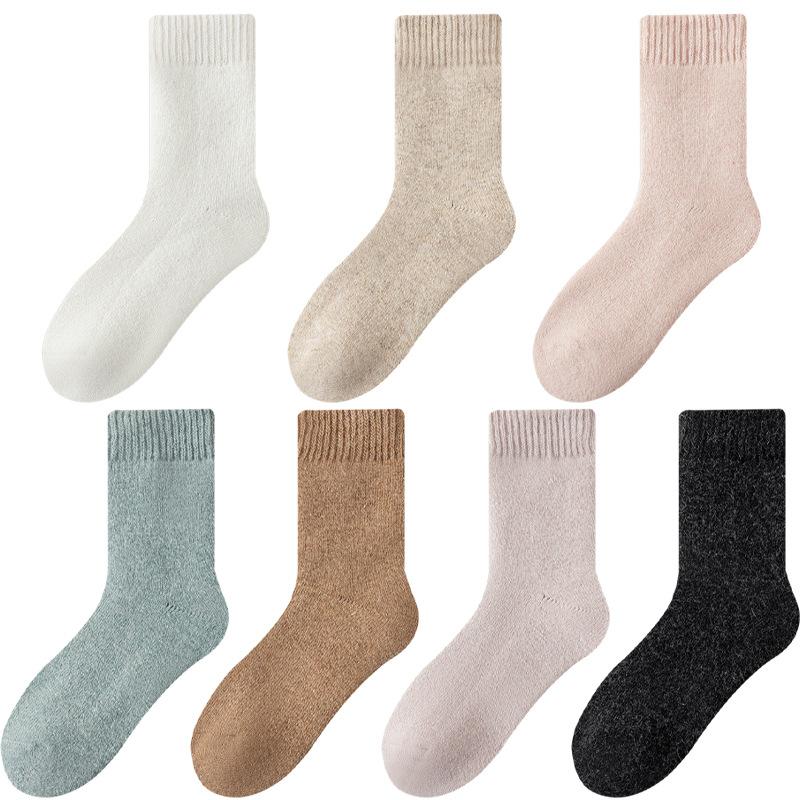 Women's Winter Thickened Fleece Wool Socks for Women, Mid-calf Socks for Warmth, Solid Color Simple Fleece Women's Socks for Autumn and Winter