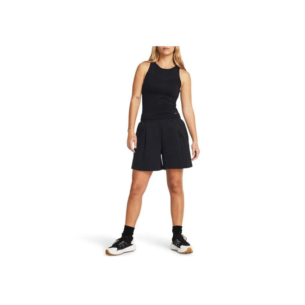 Under Armour Shorts de treino plissados de lã sólida imparável, feminino, preto, 1382764-001