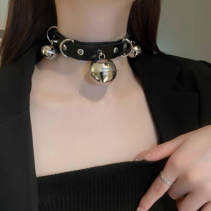 

«Сексуальное колье-чокер: Цепочка для воротника-колокольчика для мужчин и женщин.