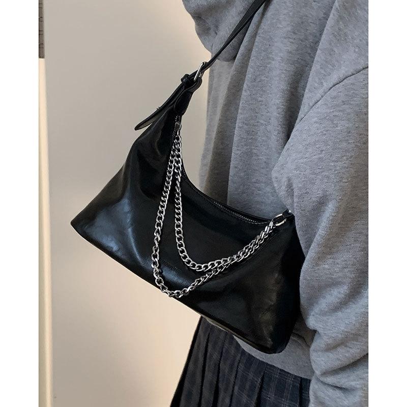 Retro Niche Armpit Bag Women's 2025 Autumn New Fashion Korean Baguette Bag Large Capacity Chain Armpit Bag