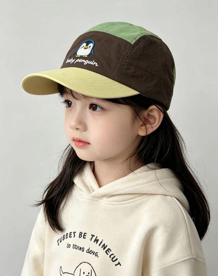 Children's Quick-Drying Penguin Baseball Cap - Breathable, Sun-Protective, Thin Duckbill Hat for Summer