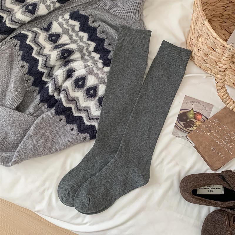 Versatile Women's Slimming Maillard Knee-High Socks - Solid Autumn/Winter Colors
