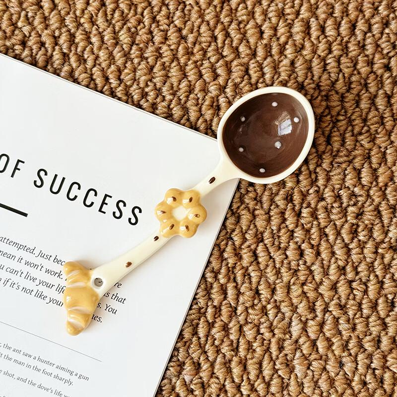 

Cute Cartoon Underglaze Ceramic Long Handle Soup Spoon Set