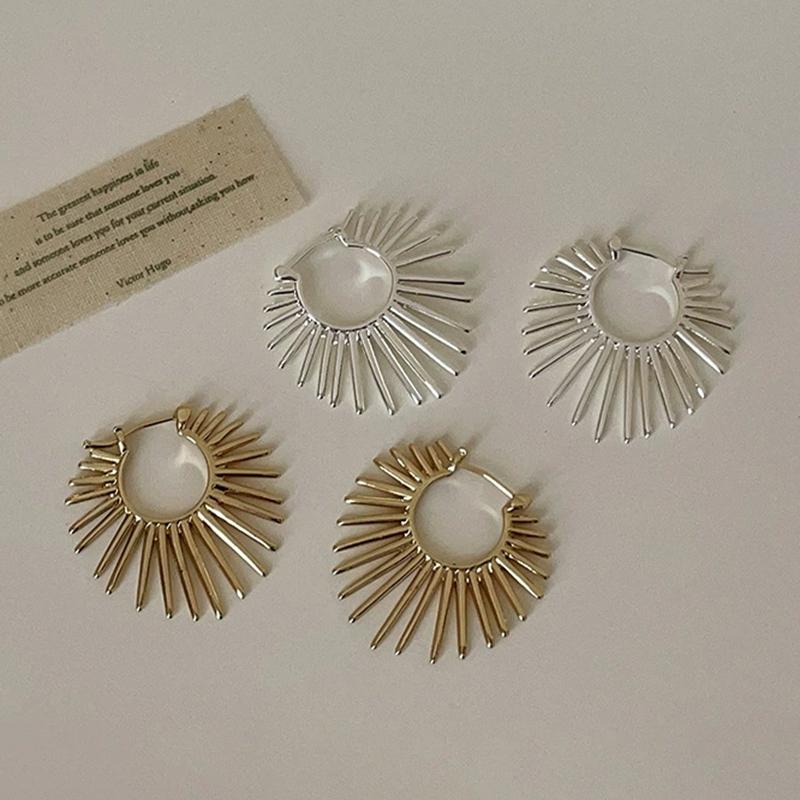 Punk Fan Shaped Metal Sunflower Exaggerated Hoop Earrings for Women Versatile Simple Hollow Earrings Wholesale Jewelry Accessory