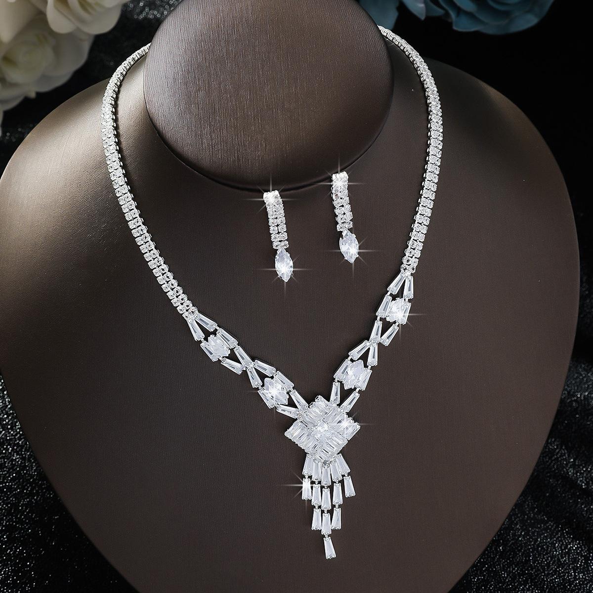 Necklace Set Earrings Jewelry Set Banquet Dress Set Chain Fashion Bridal Jewelry