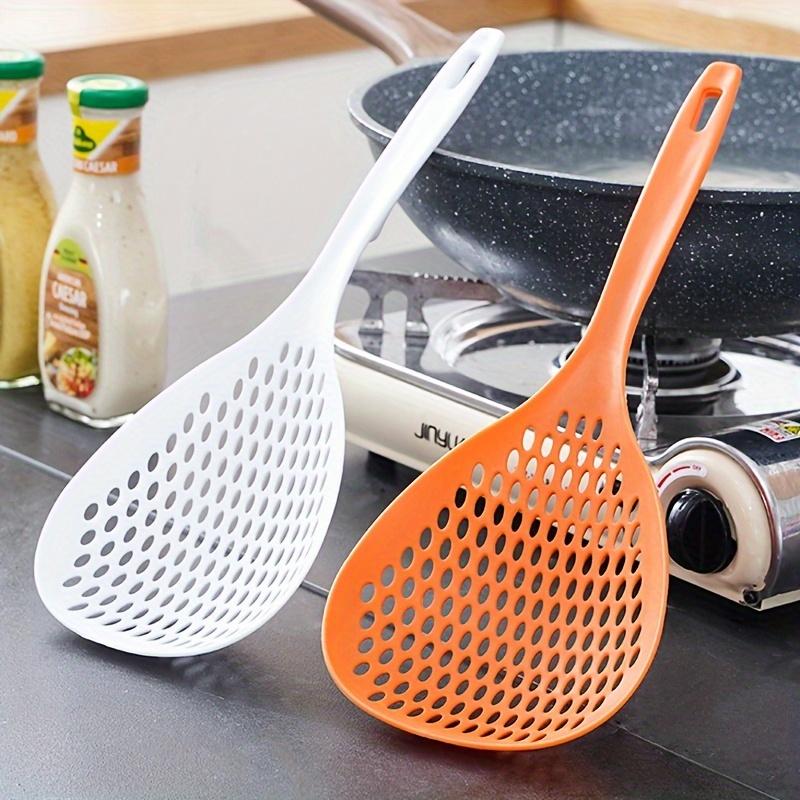 1pc Kitchen Noodle Filter Pot Trough Spoon - Stainless Steel Long Handle - Perfect for Home Cooking and Restaurant Use