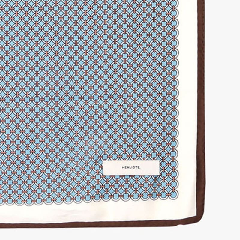 Healiote SCHAL MIT KAROMUSTER_HIMMELBLAU