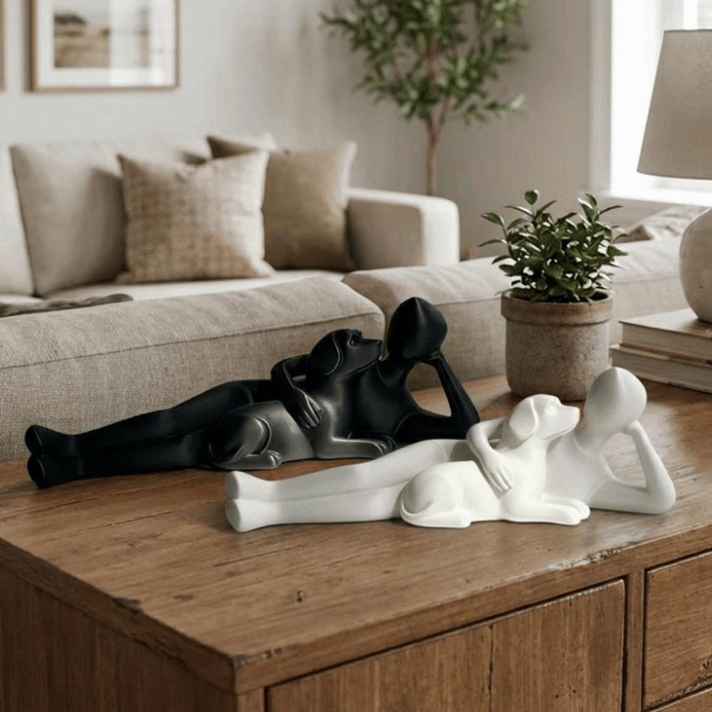 3D Printed Abstract Characters Lying on Dog Figure Romantic Plastic Characters Dog Figures Warm Pet Interactive Scene Ornaments