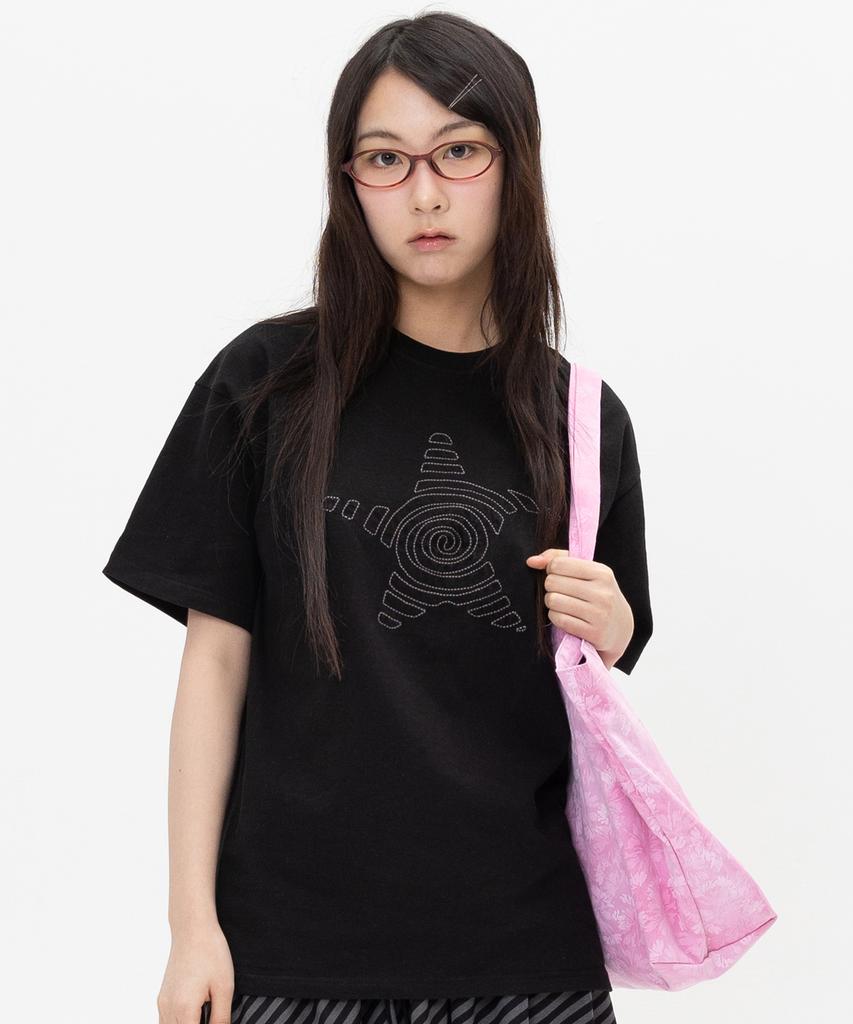 WEBHOUSE Twister Stitch Tee - Black