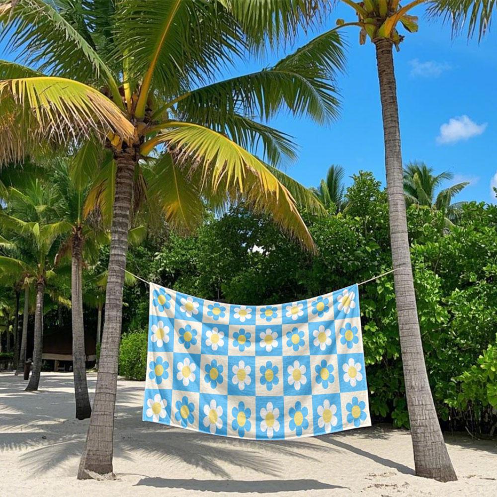 Checkerboard Daisy Pattern Quick Drying Bath Towel Microfiber Beach Towel Light Weight Swimming Camping Yoga Beach Out