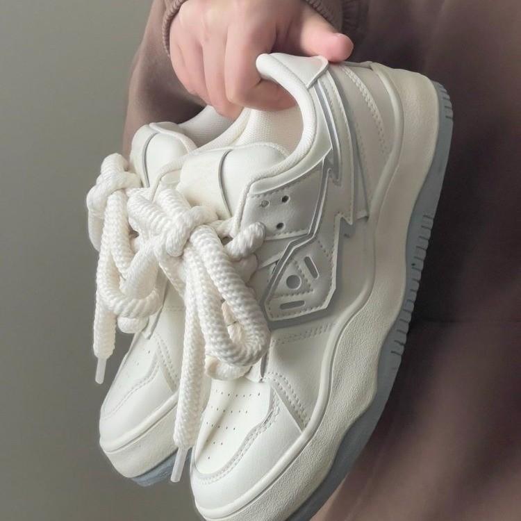 American Retro Bread Shoes Women's Platform 2025 Versatile Student White Shoes Niche Design Original Board Shoes Tide