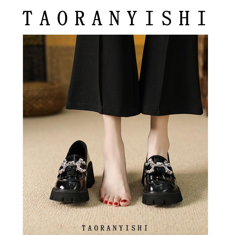 Platform J single shoes women's spring new college feng shui diamond horse buckle versatile, fashionable small leather shoes