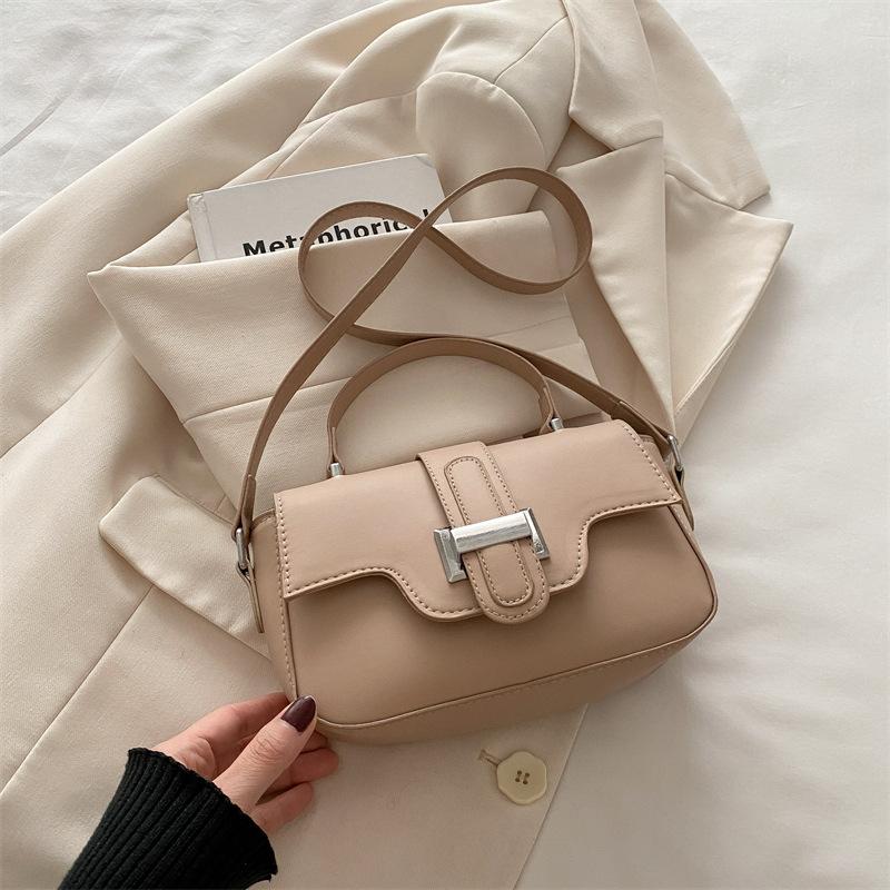 High-end Small Bag Women's 2025 Spring New Versatile Small Fresh Girl Messenger Bag Niche Fashion Shoulder Bag