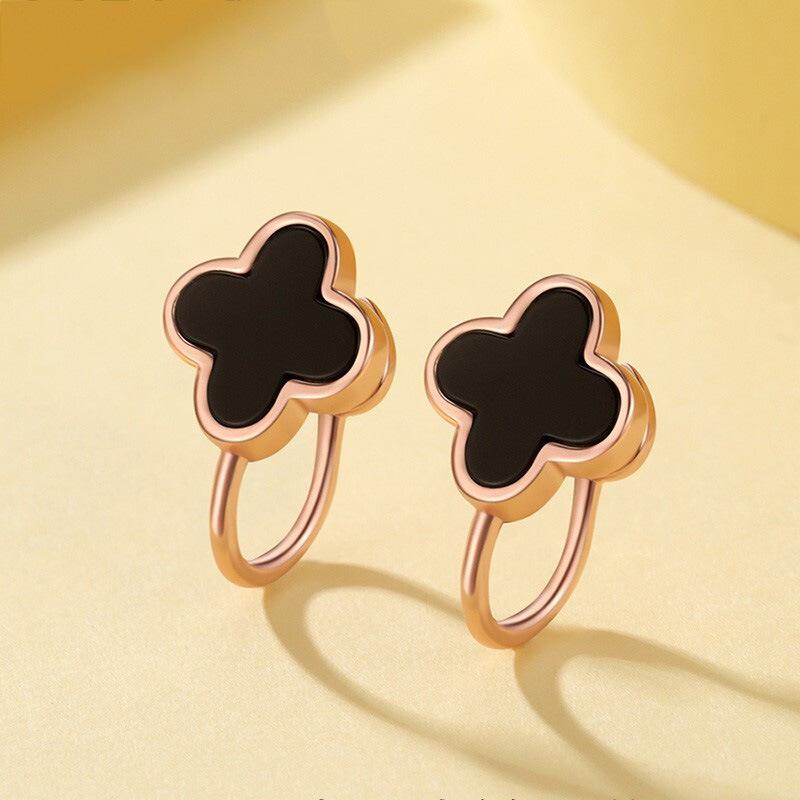 

Срібні кліпси-сережки S925 у формі чотирилисника для вух без проколів – Мінімалістичний французький літній стиль, Високоякісний подарунок для неї