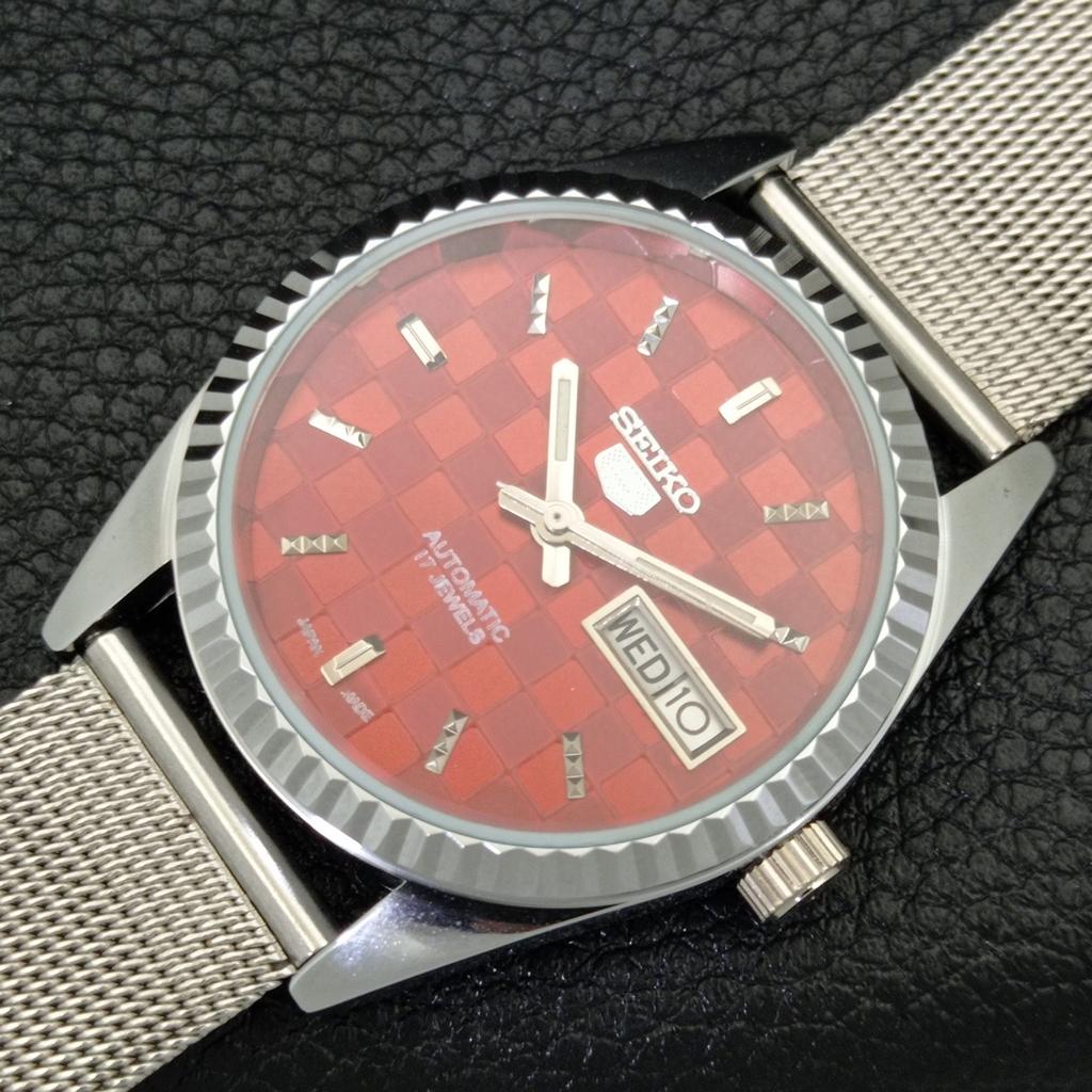 MENS VINTAGE REFURBISHED SEIKO 5 AUTOMATIC JAPAN RED COLOR DIAL WATCH A440371-9 Sk-a440371-1