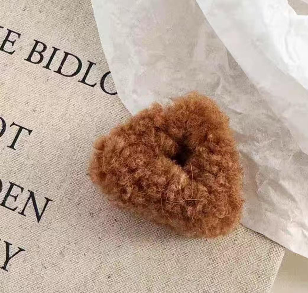 

Заколка для волос «кошачье ухо» из овечьей шерсти: Милая осенне-зимняя принцесса-заколка для челки на бок кофейный