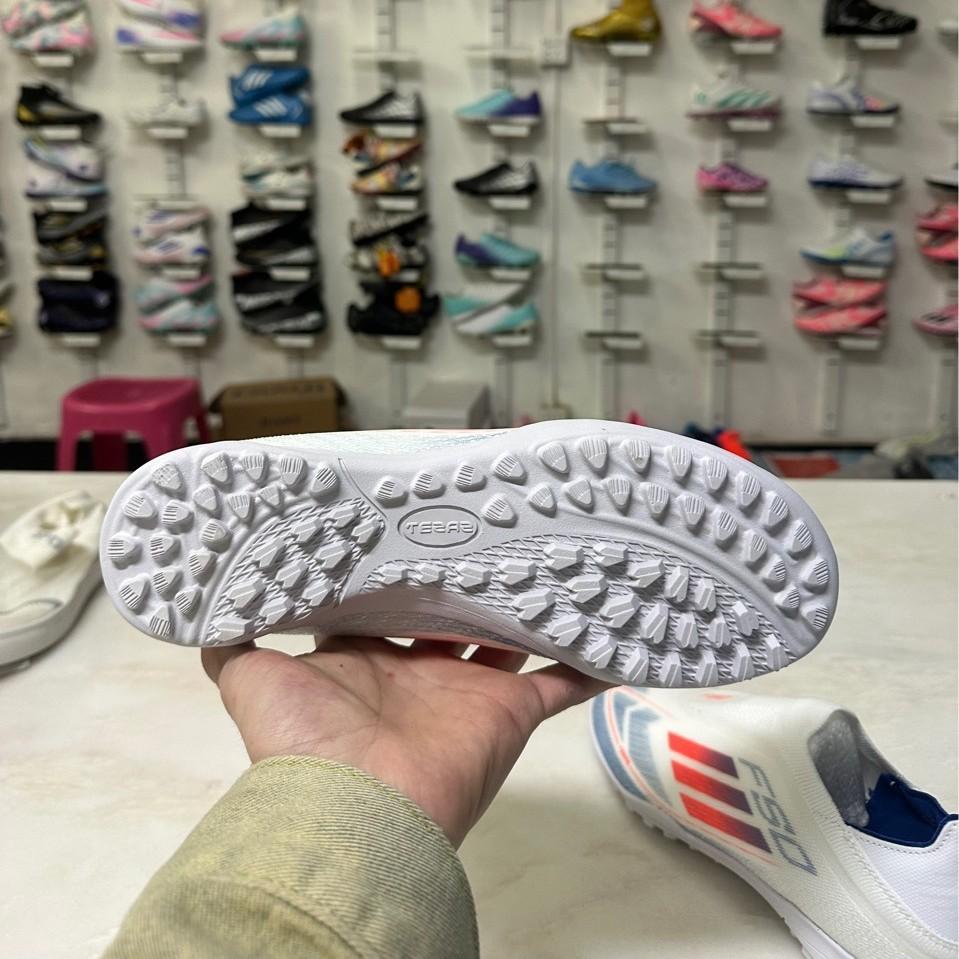 Neue Low-Top-Fußballschuhe für Männer und Frauen mit langen Nägeln, gebrochenen Nägeln, Wettkampf-Trainingsschuhe, Sport-Fußballschuhe für Erwachsene für Männer und Frauen