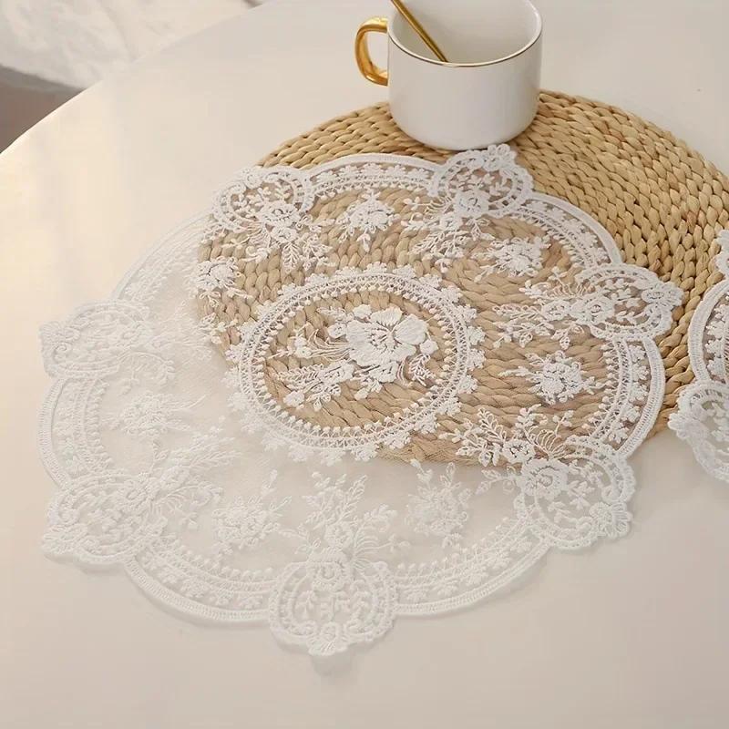 33cm Beautiful Pattern Table Mat Retro French Lace Coffee Cup Mat Embroidery Placemat Vase Table Lamp Ornament Photo Prop Napkin