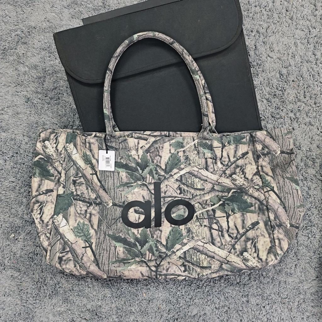 Yoga Bag, Celebrity Style, Large-capacity Canvas Bag, Handbag for Commuting and Shopping, Sports and Fitness Tote Bag