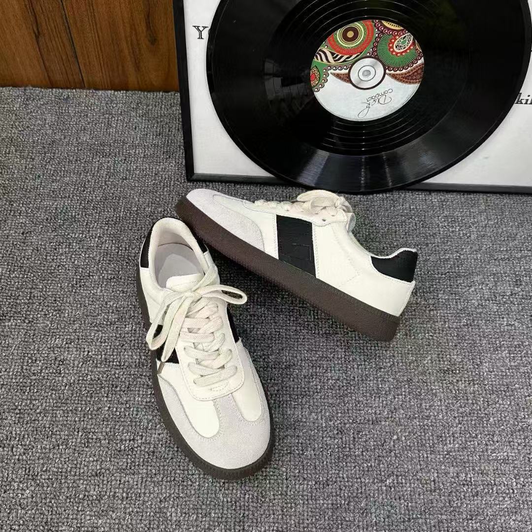 

Two bars women s autumn and summer flat-bottomed white shoes women s versatile thick-soled daily casual soft baseplate shoes round head 40 бежевый