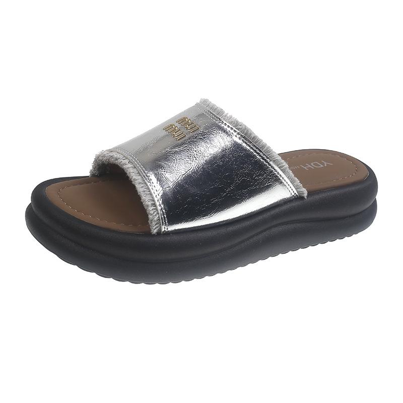 2025 summer new muffin bottom open-toed slippers women wear silver simple wind half-drag versatile not tired foot sandals