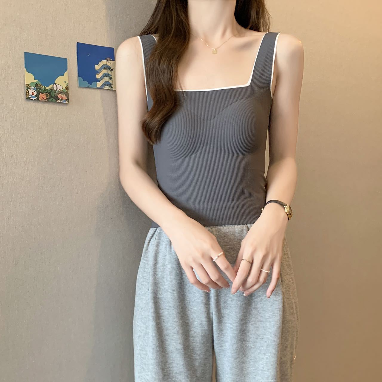 

Летний бесследный квадратный воротник с красивой спинкой-халтер, женский жилет с нагрудными подушечками внутри для ношения снаружи, простой облегающий тело One size