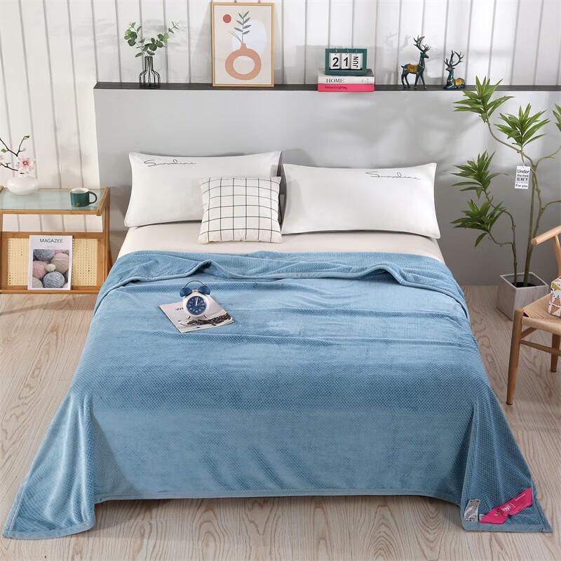 

Golden Magpie Auspicious Cloud Minky Dot Summer Quilt