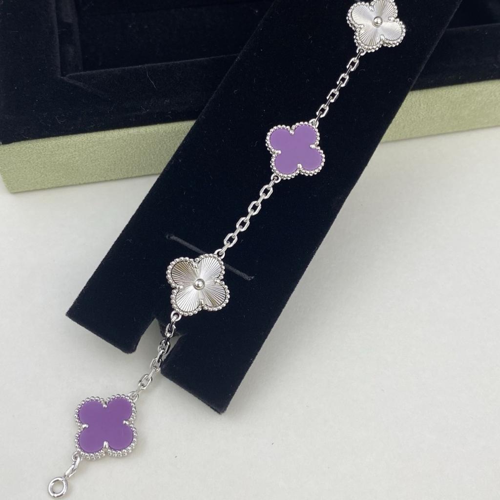 V Gold Vierblättriges Kleeblatt Fünf-Blüten-Armband Violett Laser-plattiert 18 Karat Gold Seiko Leichter Luxus