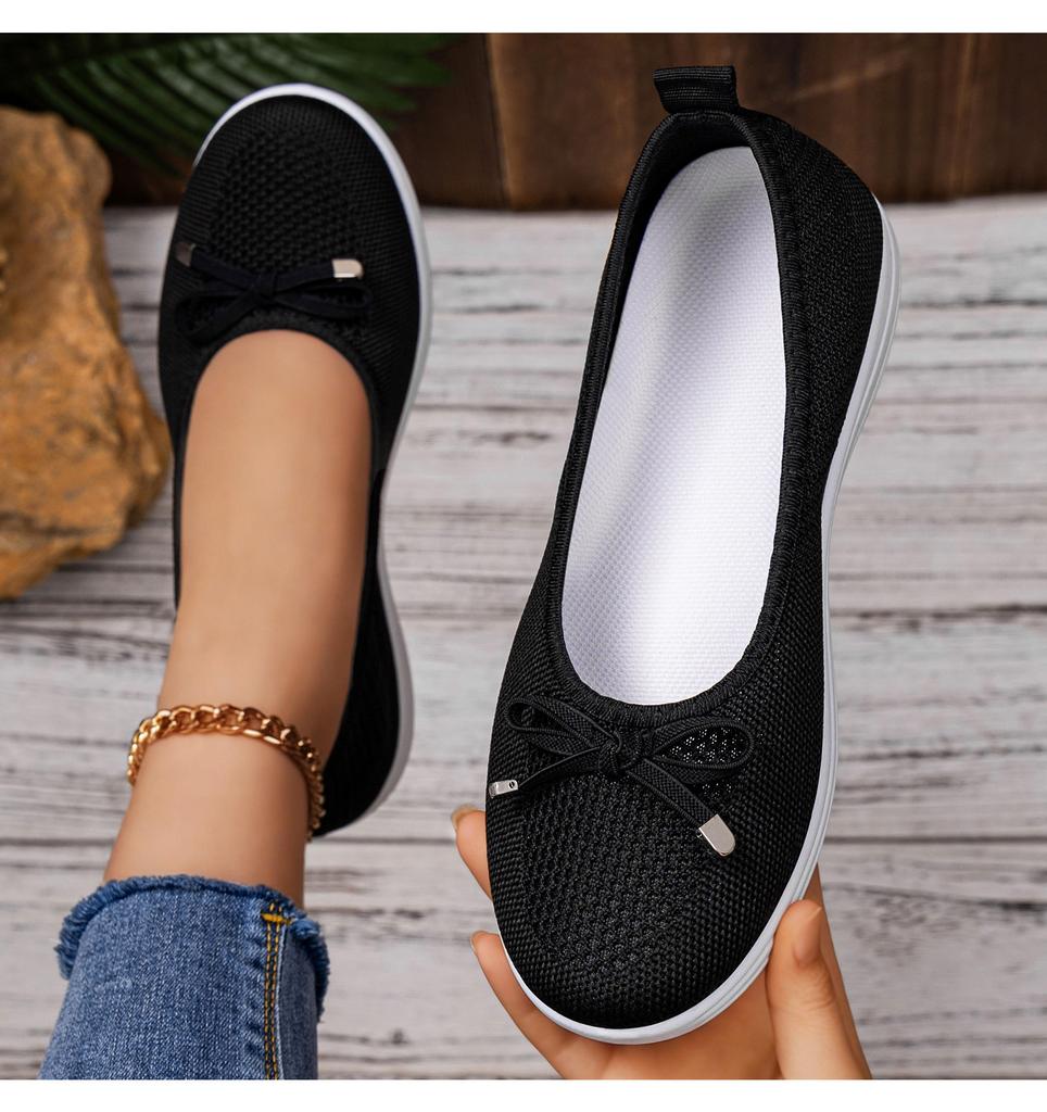 Spring and Summer Mom Shoes, One-piece Soft-soled Women's Single Shoes, Fly-ribbed Breathable Outdoor Walking Shoes, Casual Shoes