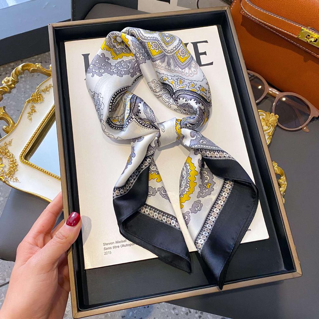 Luxury Satin Imitation Print Silk Scarf Square Women Neck Scarves Wrap Headkerchief Beach Hair Band Women's Bandana