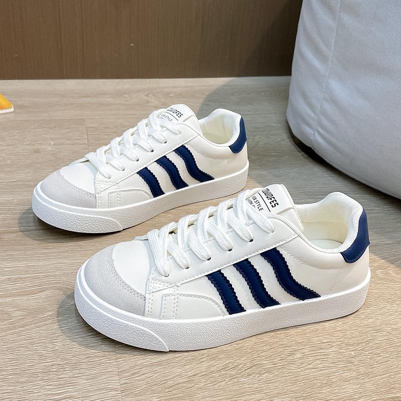 

Little white shoes women s shoes 2025 new board shoes trendy casual flat shoes ins trendy versatile student white sports 35
