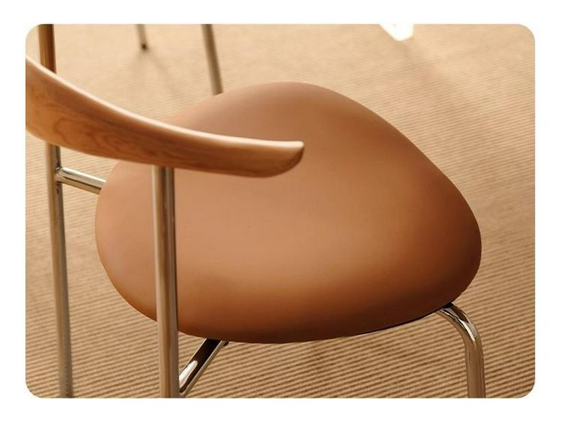 Minimalist Mid-Century Bullhorn Solid Wood Dining Chair with Backrest