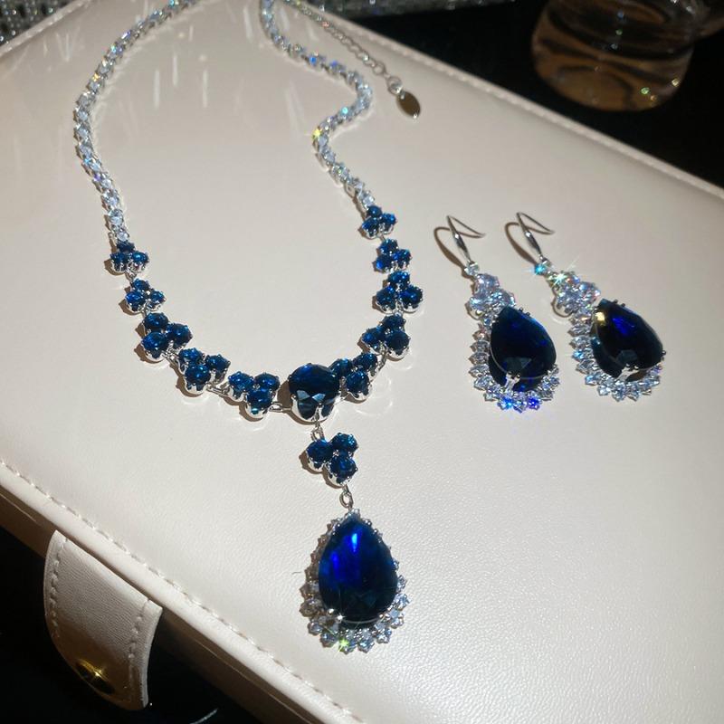 Zircon flower water drop pendant earrings necklace elegant temperament versatile jewelry set light luxury high-end jewelry women
