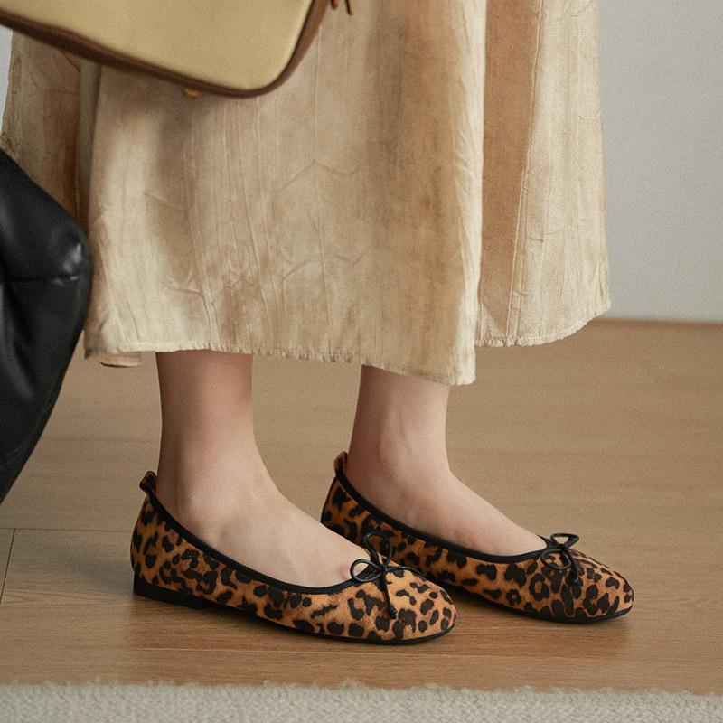 Fashion Round Toe Bowtie Flats Women Leopard Mocasines Flat Heel Ballerina Shoes Sexy Leopard Loafers Zapatos Mujer Cómodos Plus Size 43